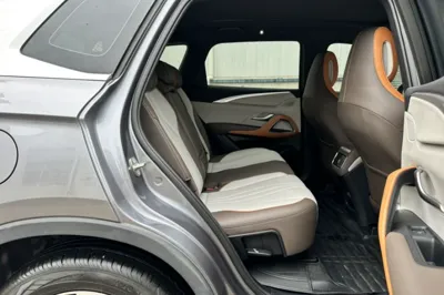BYD Song Pro New Energy 2022, 24200 км, за 12621 USD - фото 35