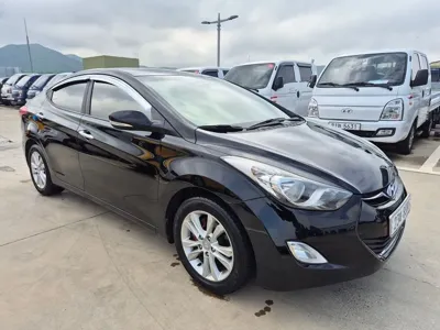 Hyundai Avante 2012, 129293 км, за 2166.21 USD