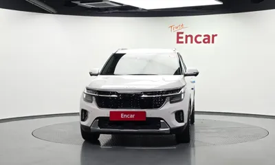 Kia Seltos 2023, 12015 км, за 32985.22 USD