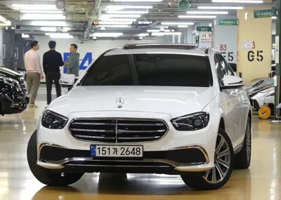 Mercedes-Benz E-Class 2023, 31000 км, за 30872.29 USD