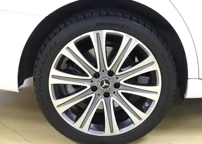 Mercedes-Benz E-Class 2023, 31000 км, за 30872.29 USD