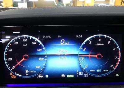 Mercedes-Benz E-Class 2023, 31000 км, за 30872.29 USD - фото 8
