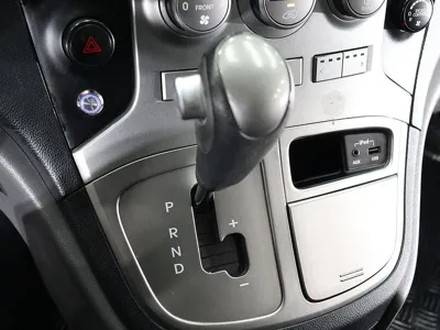 Hyundai Starex 2014, 159508 км, за 7135.78 USD - фото 8