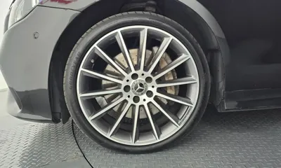 Mercedes-Benz E-Class 2021, 103854 км, за 30517.26 USD