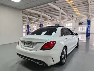 Mercedes-Benz C-Class 2021, 49000 км, за 20570.53 USD