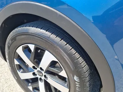 Kia Sorento 2021, 98383 км, за 13784.95 USD