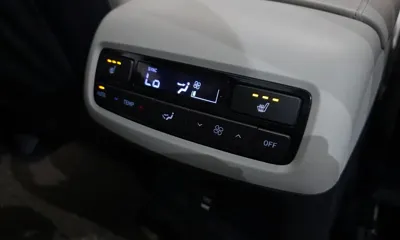 Hyundai Palisade 2021, 62375 км, за 14945.06 USD - фото 32
