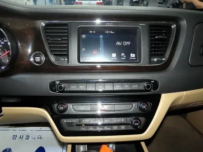 Kia Canival 2020, 62971 км, за 11356.18 USD - фото 11