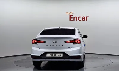 Hyundai Avante 2019, 88038 км, за 9117.94 USD