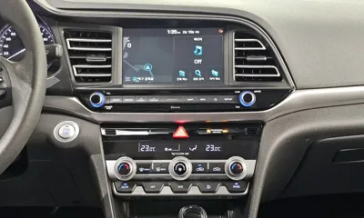 Hyundai Avante 2019, 88038 км, за 9117.94 USD - фото 16