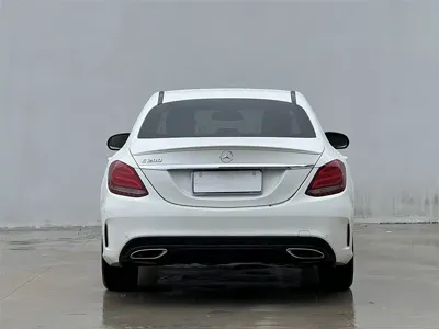 Mercedes-Benz C-Class 2018, 88000 км, за 14136.17 USD