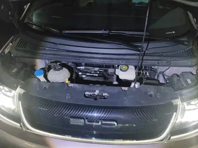 BYD Dolphin 2022, 48500 км, за 8269.41 USD - фото 10