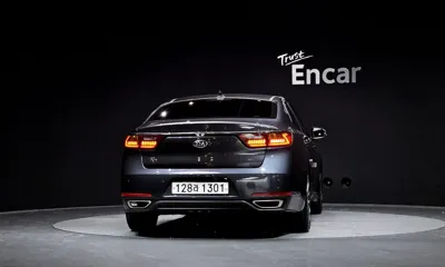 Kia K7 2017, 152187 км, за 5939.87 USD