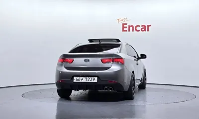 Kia Porte 2010, 100678 км, за 2166.21 USD