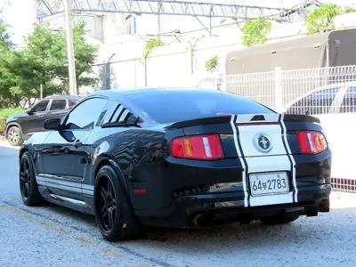 Ford Mustang 2011, 98058 км, за 6440.29 USD