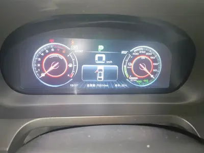 BYD Tang New Energy 2017, 70300 км, за 5400.66 USD - фото 13