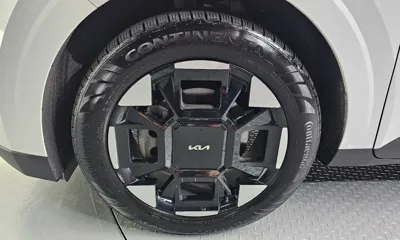 Kia Canival 2024, 48372 км, за 26913.48 USD