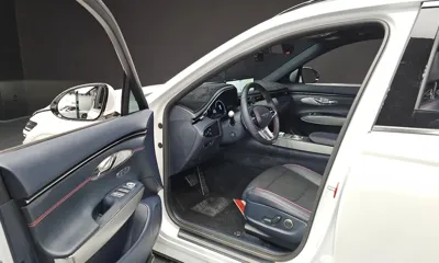 Genesis GV70 2021, 37928 км, за 25928.84 USD - фото 10