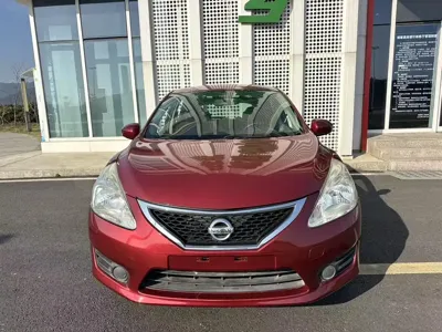 Nissan Tiida 2015, 121000 км, за 4249.7 USD