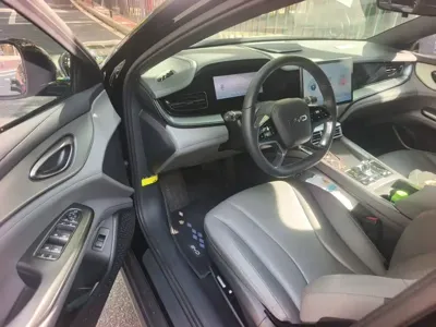 BYD Seal 07 DM-i 2024, 13899 км, за 12365.46 USD - фото 13