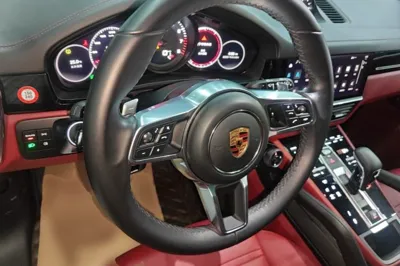Porsche Cayenne 2019, 73700 км, за 69869 USD
