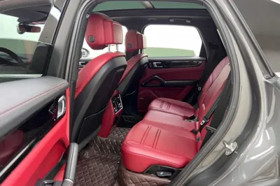 Porsche Cayenne 2019, 73700 км, за 69869 USD - фото 32