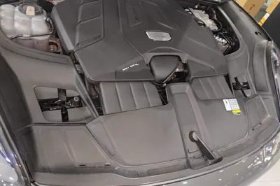 Porsche Cayenne 2019, 73700 км, за 69869 USD - фото 41