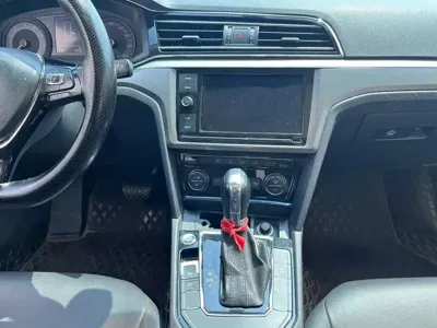 Volkswagen Lamando 2020, 130800 км, за 8401.84 USD - фото 13
