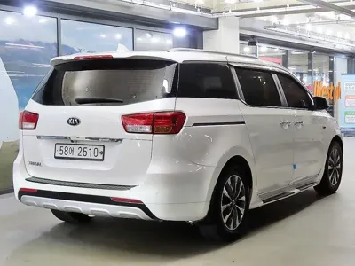 Kia Canival 2015, 232359 км, за 3838.15 USD