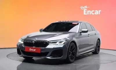BMW 5-Series · 2018 год