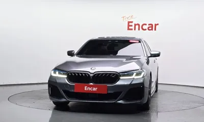 BMW 5-Series 2018, 104997 км, за 17551.84 USD