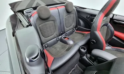 MINI Cooper Convertible 2019, 80431 км, за 14403.7 USD - фото 10