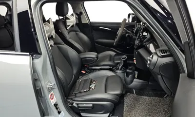 MINI Cooper 2016, 68804 км, за 8125.85 USD - фото 12