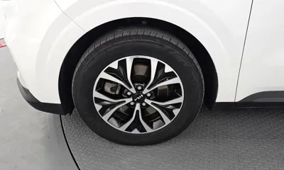 Kia Canival 2023, 30346 км, за 19500.28 USD