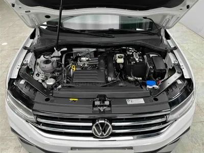 Volkswagen Tiguan L 2022, 21700 км, за 27957.08 USD - фото 20