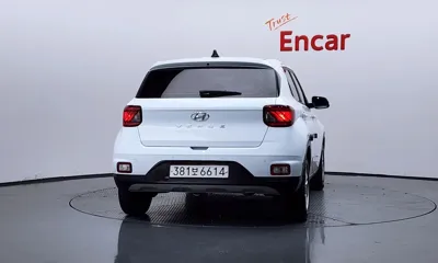 Hyundai Venue 2020, 51265 км, за 9744.52 USD