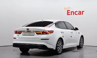 Kia K5 2019, 131833 км, за 7481.14 USD