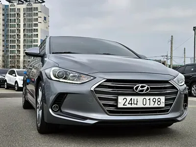Hyundai Avante · 2016 год