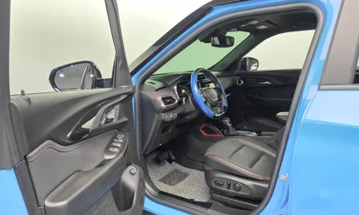 ChevroletGMDaewoo Trailblazer 2023, 24541 км, за 15823.4 USD - фото 11