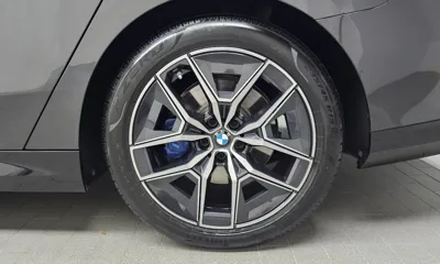 BMW 5-Series 2024, 11098 км, за 40958.5 USD - фото 21