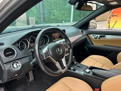 Mercedes-Benz C-Class AMG 2013, 76000 км, за 24789.94 USD - фото 9