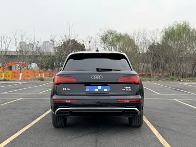 Audi Q5L 2024, 23000 км, за 27714.15 USD