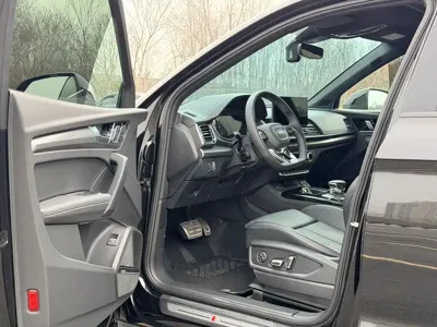 Audi Q5L 2024, 23000 км, за 27714.15 USD - фото 7