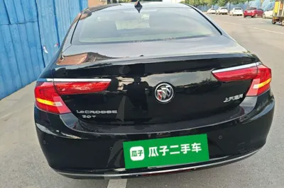 Buick LaCrosse 2018, 100000 км, за 9756 USD