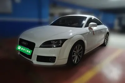 Audi TT · 2011 год