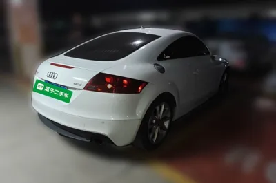 Audi TT 2011, 92700 км, за 7673 USD - фото 8