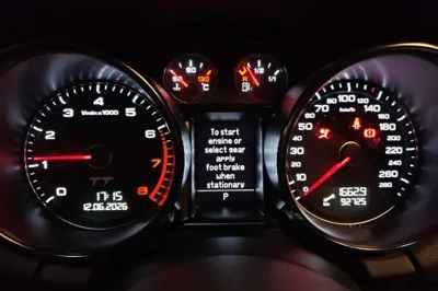 Audi TT 2011, 92700 км, за 7673 USD - фото 13