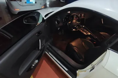 Audi TT 2011, 92700 км, за 7673 USD - фото 16