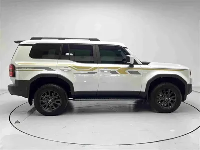Toyota Prado 2025, 11700 км, за 61770.29 USD