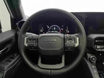 Toyota Prado 2025, 11700 км, за 61770.29 USD - фото 14